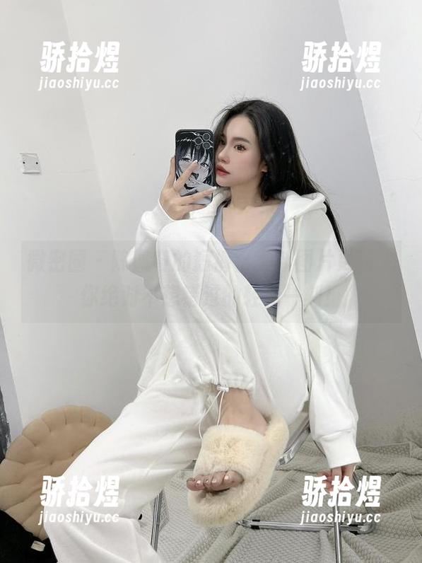 陈佩奇 微密圈 - 陈佩奇的短裤日常新图片更新,你绝对不想错过的轻松一刻!
