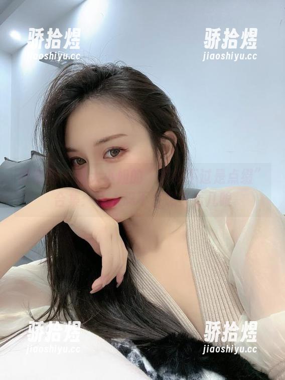 微密圈 - 陈大小姐的“衣服不过是点缀”合集：让人忍不住想多看几眼