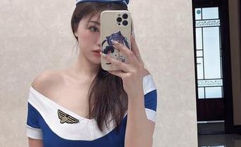 微密圈 – 雪怡妹纸的校服写真，让我重新定义青春！