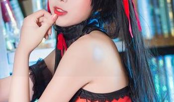 勇敢面对你的选择：雯粥粥i还是蓝色制服？图包下载一键搞定！