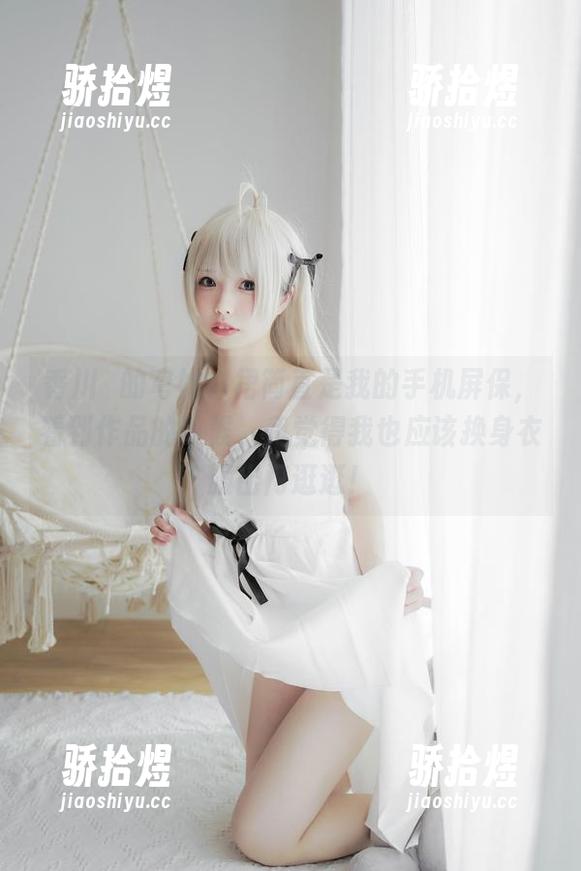 香川澪的穹妹白裙简直是我的手机屏保，看到作品的时候，我觉得我也应该换身衣服出门逛逛！