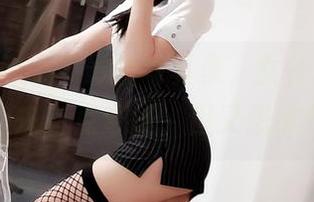 魔物喵nigisa最新写真集，女仆&死库水，听上去有点奇怪，但又想点开看！