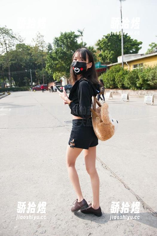 魔镜街拍 - 跟着芝芝的蓝色泳衣私拍合集，感受夏天的气息